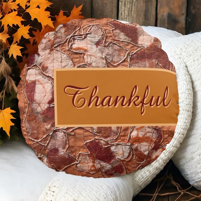 Boho herfstscript rustiek sinaasappel dank borduur rond kussen (Creator heeft geüpload)