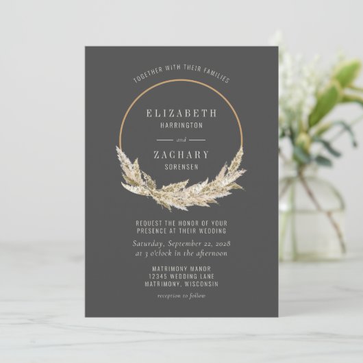 Boho Hoop Pampas Grass Dark Wedding Invitation Kaart (Staand voorkant)