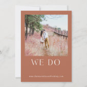 Boho-huwelijk terracotta met foto-uitnodiging kaart (Achterkant)