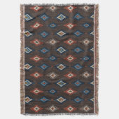 Boho Ikat Gooi Deken – Aardbruin met Koraal (Voorkant Verticaal)