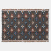 Boho Ikat Gooi Deken – Aardbruin met Koraal (Voorkant)