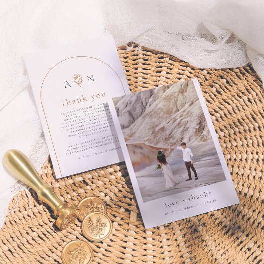 Boho Initialen Terracotta Arch & Foto Bruiloft Bedankkaart