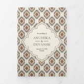 Boho Ivoor Beige Ikat Fotocollage Indiase bruiloft Drieluik Uitnodiging (Cover)