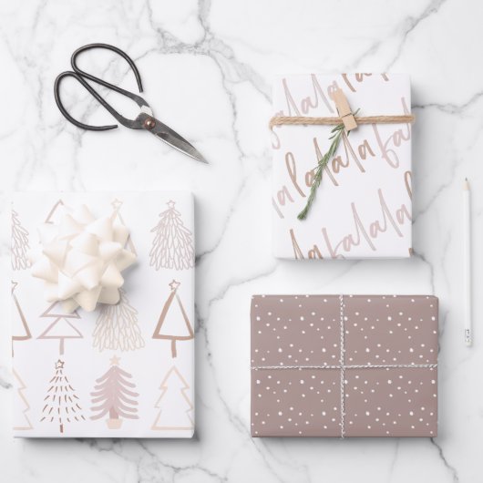 Boho kerstbomen Falala Dusty Pink Holiday Inpakpapier Vel (Voorkant)