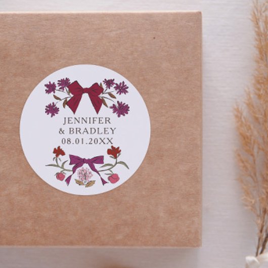 Boho Magneta Ribbons Floral Wedding Favoriet Ronde Sticker