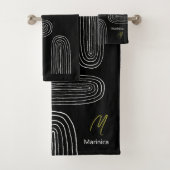 Boho Mid Century Chic Rainbow Monogram Bad Handdoek (Insitu)