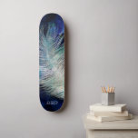 *~* Boho Midnight Blue Sky Kosmische Pastel Veer Persoonlijk Skateboard<br><div class="desc">* Energetisch Verbeterde Magische Mystieke Kosmische Hemelse Boheemse Zigeuner Rustiek Verbluffend mooi donker Midnight Navy Blue Waterverf sky achtergrond en sprankelende hemelse veren ontwerp. De magische vibe veer is zeer licht en fluisterend. * Pas/personaliseer met uw INITIALEN/MONOGRAM of NAAM aan. Gebruik de ontwerper ook om te spelen met het lettertype...</div>