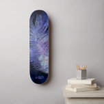*~* Boho Midnight Sky Kosmische Pastel Veer Persoonlijk Skateboard<br><div class="desc">* Energetisch Verbeterde Magische Mystieke Kosmische Hemelse Boheemse Zigeuner Rustiek Verbluffend mooi donker Midnight Navy Blue Waterverf sky achtergrond en sprankelende hemelse veren ontwerp. De magische vibe veer is zeer licht en fluisterend. * Pas/personaliseer met uw INITIALEN/MONOGRAM of NAAM aan. Gebruik de ontwerper ook om te spelen met het lettertype...</div>