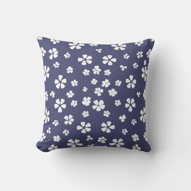 Boho moderne witte wilde bloem stoffige marine bla kussen (Voorkant)