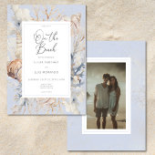 Boho Ocean Dusty Blue op het strand Foto bruiloft Kaart