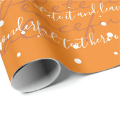 Boho Oranje minimalistisch aangepaste tekstsneeuwv Cadeaupapier (Rol Hoek)