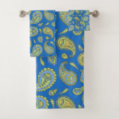 Boho Paisley Pattern Cerulean Blue & Yellow Green Bad Handdoek (Insitu)