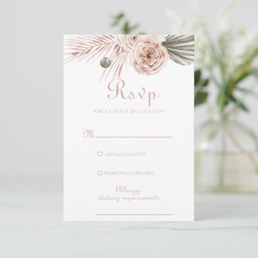 Boho Palm Leaves en Rozen Wedding RSVP Kaart (Staand voorkant)