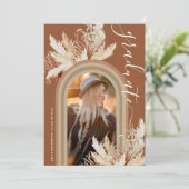 Boho Pampas Grass Photo Afstuderen Invitation Kaart (Staand voorkant)