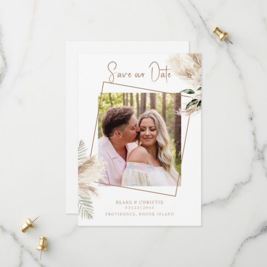 Boho Pampas Loofwerk Foto Bruiloft Save The Date (Voorkant / Achterkant in situ)