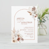 Boho Pampas Terracotta Rust Wedding Uitnodiging (Staand voorkant)