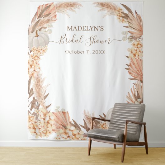 Boho Pampas witte Pompoen Bruidsdouche banner Wandkleed (In situ)