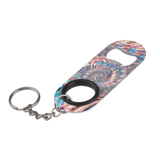 Boho Pastel Roze en Blauwe Spiraal Abstract Fracta Mini Flessenopener (Voorkant Gekanteld)