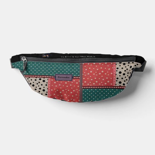 Boho Patchwork Patroon Rood Groen Zwarte Hond Walk Heuptasje (Liggend)