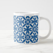 Boho Pattern in Blue – Elegant & Bold Grote Koffiekop (Rechts)