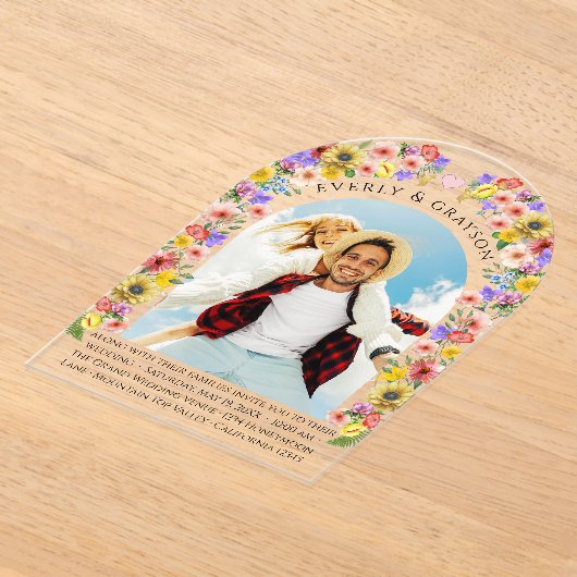 Boho Photo Arch Wildflower Bloom Wedding Acryl Uitnodigingen (Laagn)