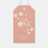 Boho Pink Daisy Wild Een 1e Verjaardag Cadeaulabel (Voorkant)