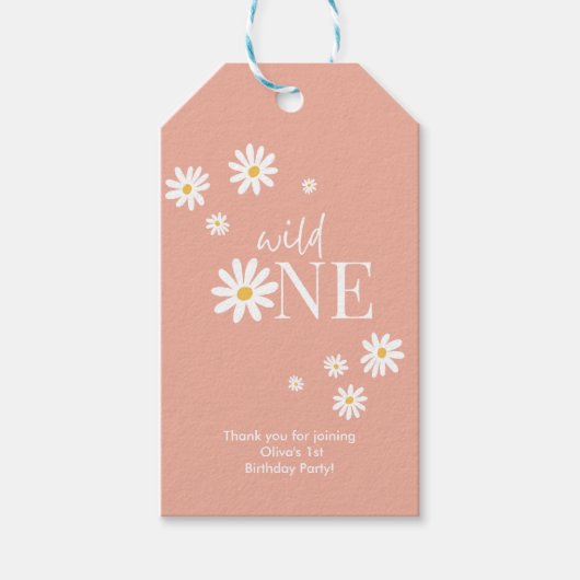Boho Pink Daisy Wild Een 1e Verjaardag Cadeaulabel (Voorkant)