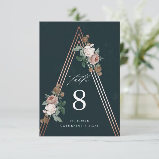 Boho piramide bloemenbruiloft tafel nummer kaart (Staand voorkant)