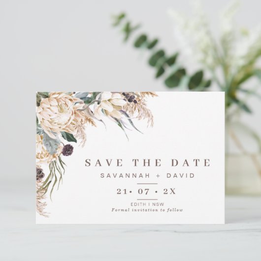 Boho Protea Pampas Wedding Save the Date Card Kaart (Staand voorkant)