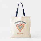 Boho Rainbow Heart Gepersonaliseerde lerarennaam Tote Bag (Achterkant)