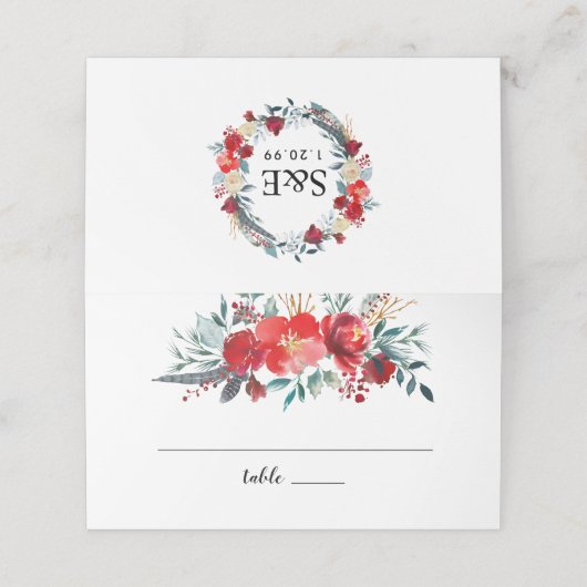 Boho Red Floral Feather Krans Monogram Huwelijk Plaatskaartje (Buitenkant ongevouwen)