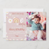 Boho Regenboog Daisy 1e Verjaardag Uitnodiging (Voorkant)