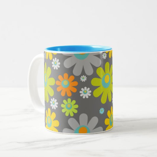 Boho Retro Daisies op Grijs Tweekleurige Koffiemok (Voorkant links)