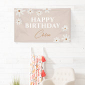 Boho Retro Lichtbruin Daisy Bloemen Gelukkige Verj Spandoek (Insitu)