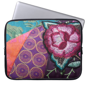 Boho Roos zigeunerwandtapijt ziet er kleurrijk uit Laptop Sleeve