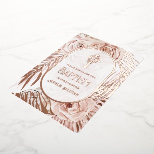 Boho Rozen Bloemen Cross Doop Folie Uitnodiging (Gedraaid)