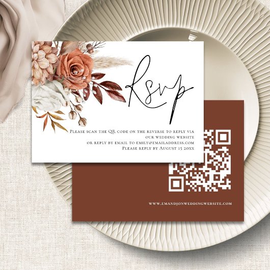 Boho Rust Bloemen Script QR Code Huwelijk RSVP Informatiekaartje