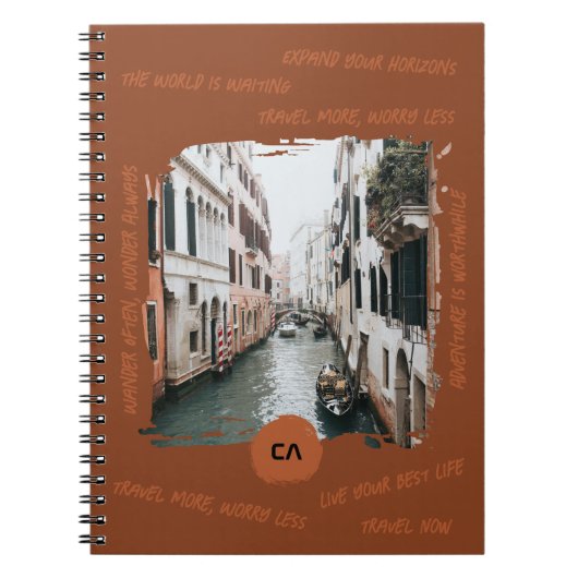 Boho Rust Travel Quote met Monogram & Foto Notitieboek (Voorkant)