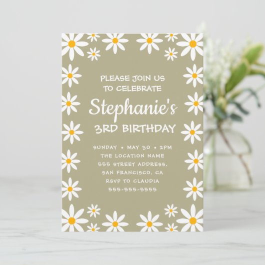 Boho Sage Green Retro Daisies Birthay Party Kaart (Staand voorkant)