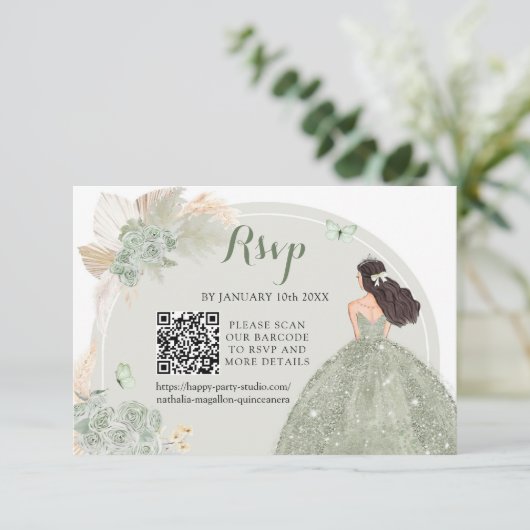 Boho Sage Groene Bloemen Quinceañera QR RSVP Kaartje (Staand voorkant)