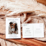 Boho Save the Date, Photo Minimalist Save the Date Briefkaart<br><div class="desc">Dit mooie Save the Date Invitation biedt een prachtige minimale indeling voor je Save the Date-aankondiging, waar je de vrijheid hebt om iets te creëer dat uniek is voor jou! Bewerk eenvoudig tekst en kleuren die overeenkomen met uw stijl! Tekst- en achtergrondkleuren zijn volledig bewerkbaar —> Klik op de knop...</div>