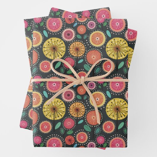 Boho Scandi folk bloem patroon Wrapping Paper (In situ)