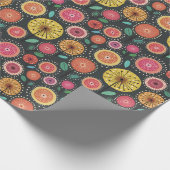 Boho Scandi folk bloem patroon Wrapping Paper Cadeaupapier (Hoek)