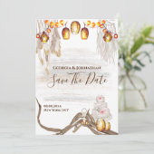 Boho snoerlampen macrame veren cake chic save the date (Staand voorkant)