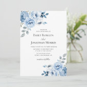 boho stoffige blauwe bloemenbruiloft uitnodiging (Staand voorkant)