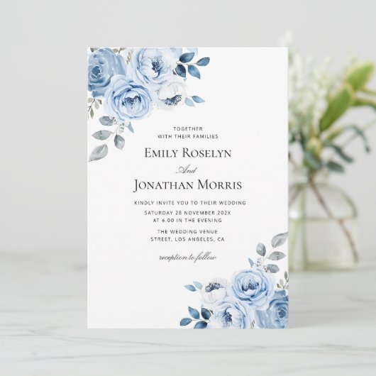 boho stoffige blauwe bloemenbruiloft uitnodiging (Staand voorkant)