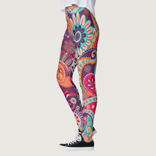 Boho Style Floral Pattern Hippie Woman Leggings (Links)