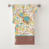 Boho Style Summer Wildflower Monogram Bad Handdoek (Insitu)