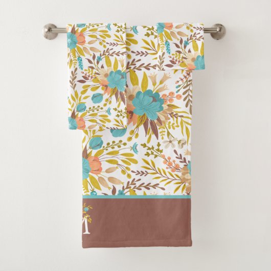 Boho Style Summer Wildflower Monogram Bad Handdoek (Insitu)