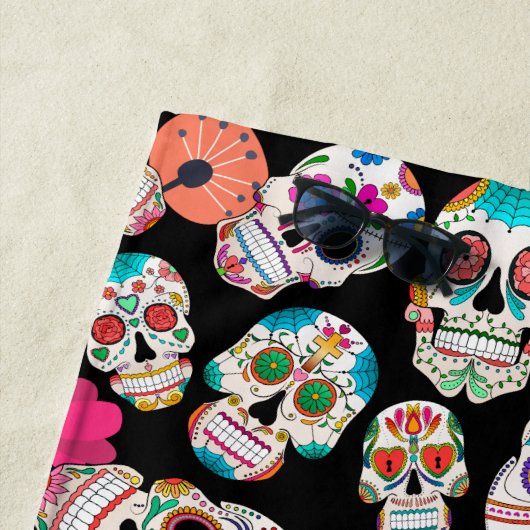 Boho Sugar Skulls op Black Strandlaken (In situ)